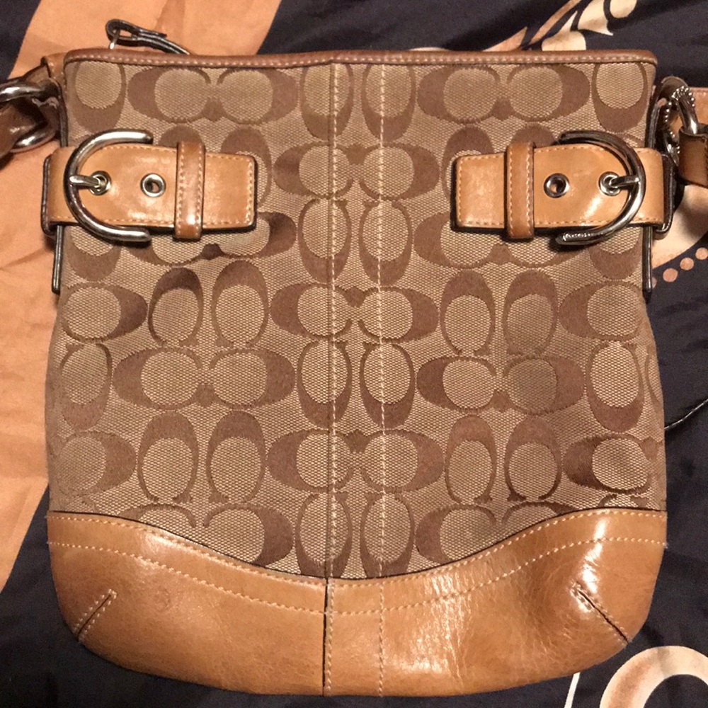 Coach Signature Purse